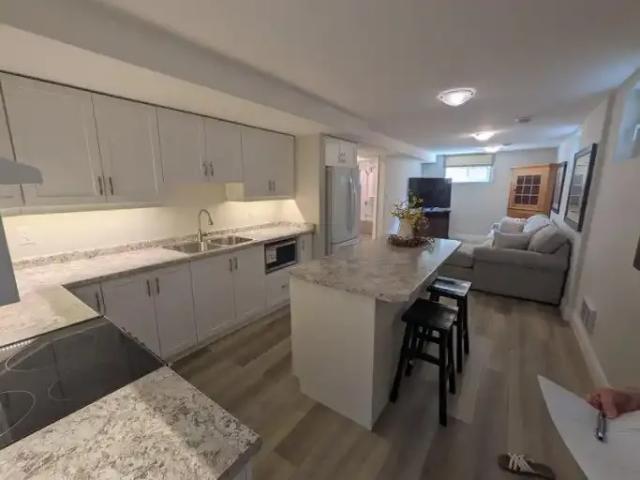 For Rent 1 Bedroom Apartment Barrie ON DS104972743