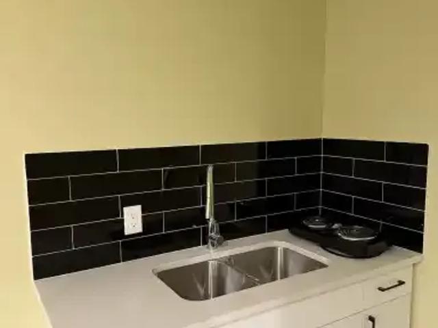 For Rent 1 Bedroom Apartment Calgary AB DS103695368