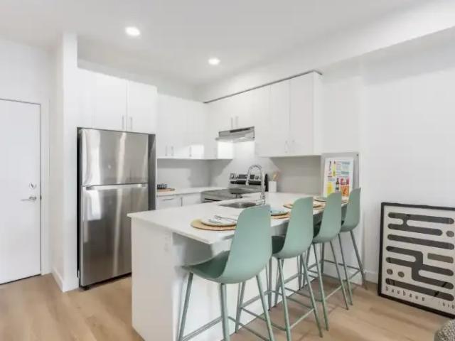 For Rent 1 Bedroom Apartment Calgary AB DS104957141