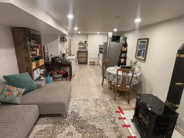 For Rent 1 Bedroom Apartment Calgary AB DS104257321
