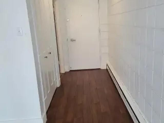For Rent 1 Bedroom Apartment Calgary AB DS105505852