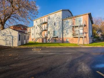 Apartment to rent in Roussillon