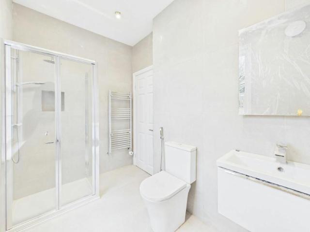 For Rent 1 Bedroom Apartment Cheltenham Cheltenham DS98921378