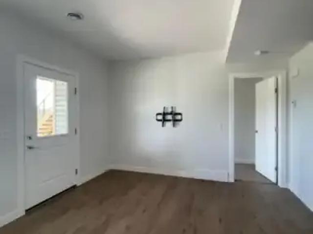 For Rent 1 Bedroom Apartment Cochrane AB DS105505751
