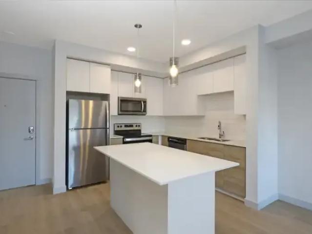 For Rent 1 Bedroom Apartment Comox BC DS105580260