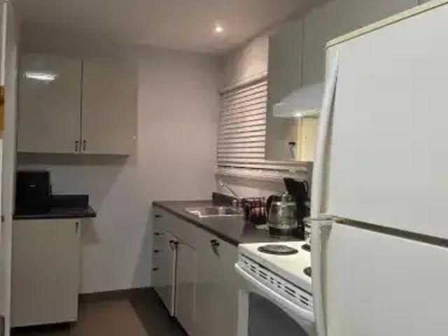 For Rent 1 Bedroom Apartment Coquitlam BC DS104535575