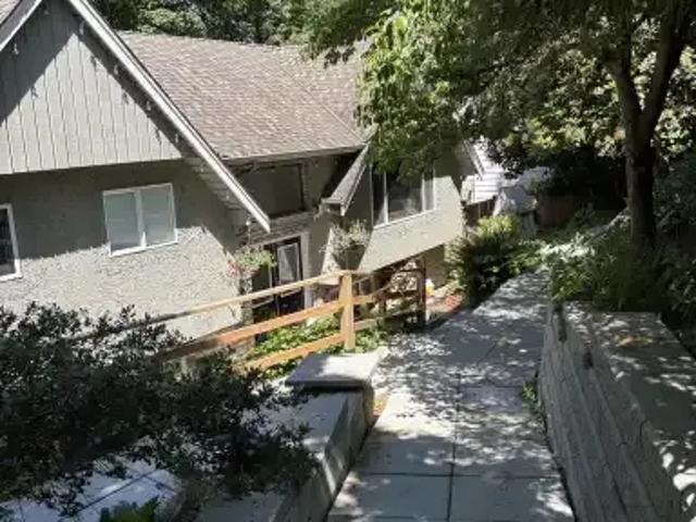 For Rent 1 Bedroom Apartment Delta BC DS104957436