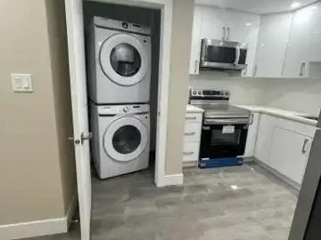 Mckernan, Edmonton, Alberta - Parking, Cellar