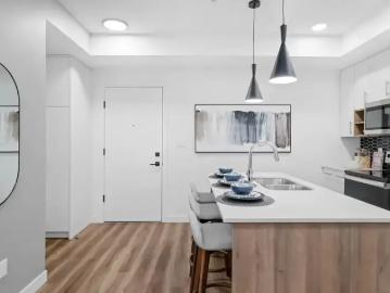 Queen Alexandra, Edmonton, Alberta - Patio