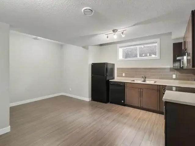 For Rent 1 Bedroom Apartment Edmonton AB DS104362510