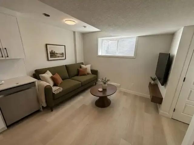 For Rent 1 Bedroom Apartment Edmonton AB DS105100745
