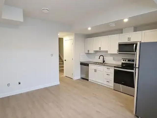 For Rent 1 Bedroom Apartment Edmonton AB DS105623697