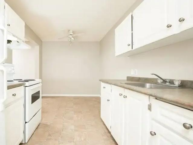 For Rent 1 Bedroom Apartment Edmonton AB DS102272243
