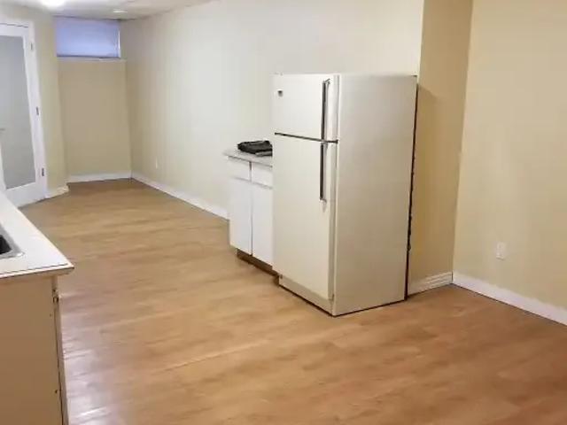 For Rent 1 Bedroom Apartment Edmonton AB DS103594115