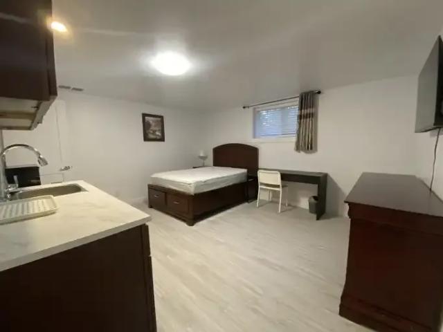 For Rent 1 Bedroom Apartment Edmonton AB DS103739628