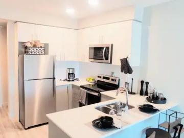 Ermineskin, Edmonton, Alberta - Parking