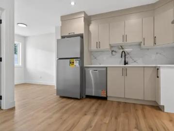 King Edward Park, Edmonton, Alberta - Parking