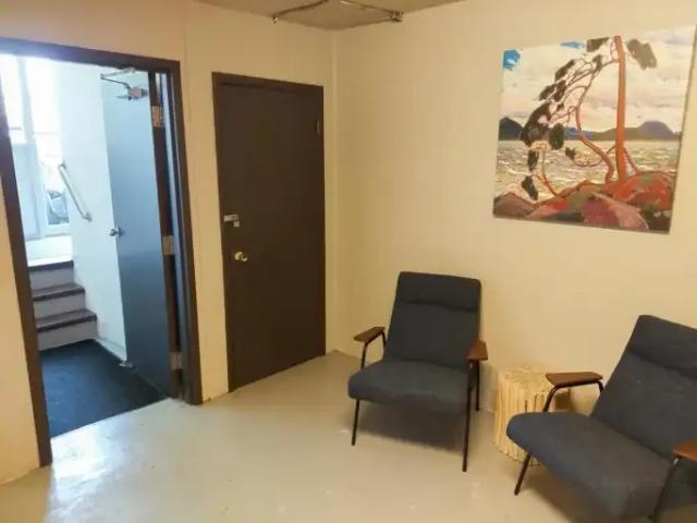 For Rent 1 Bedroom Apartment Elmira ON DS103839757