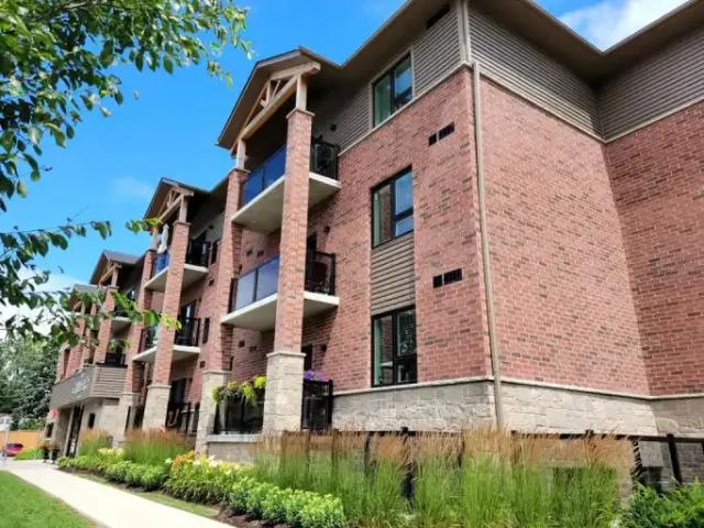 For Rent 1 Bedroom Apartment Fergus ON DS104940107