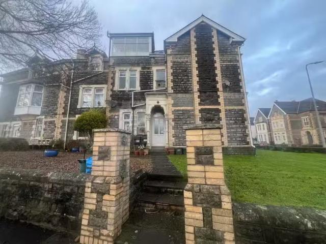 Just in! 1 bedroom apartment for rent in Archer road, Penarth.
