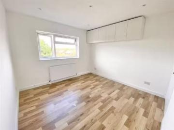 Just in! 1 bedroom apartment for rent in Lydia Mews, Welham Gr.
