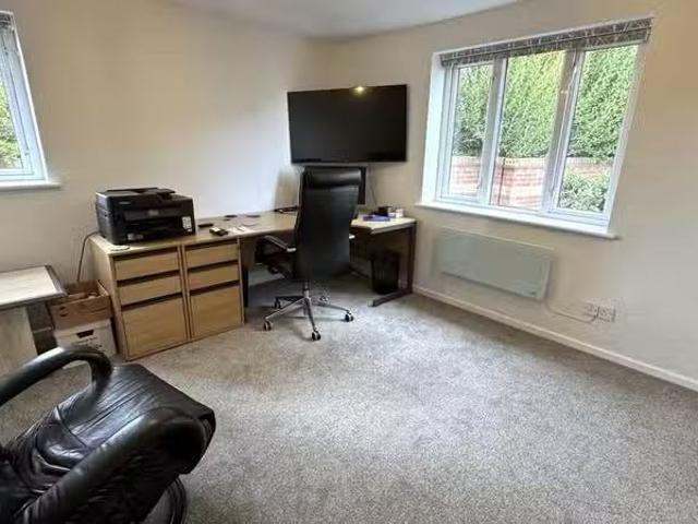Cheap 1 bedroom apartment for rent in Wyvern Walk, Westbury, B.