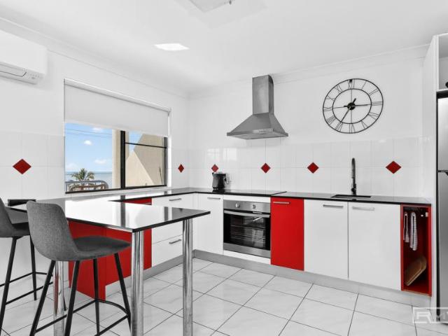 For Rent 1 Bedroom Apartment Lammermoor QLD DS102151209