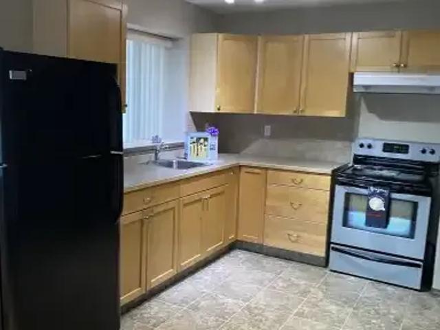 For Rent 1 Bedroom Apartment Lethbridge AB DS102306600
