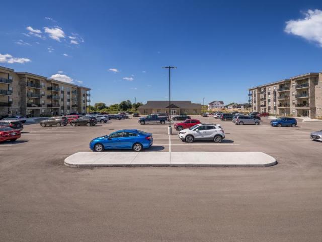 For Rent 1 Bedroom Apartment Listowel ON DS104843654