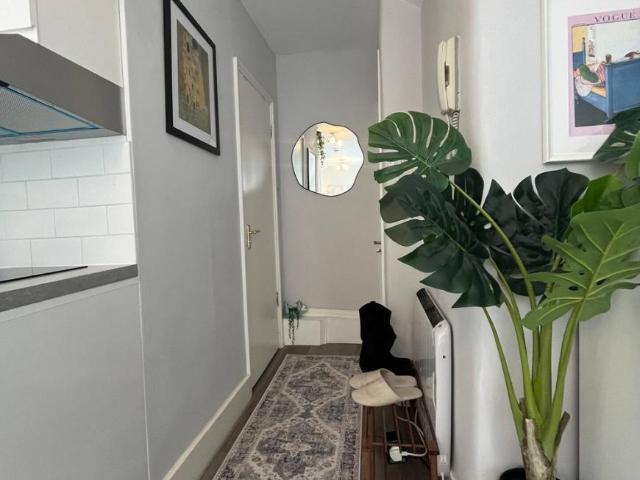 For Rent 1 Bedroom Apartment London London DS99384803