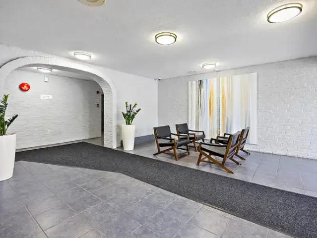 For Rent 1 Bedroom Apartment London ON DS103652089