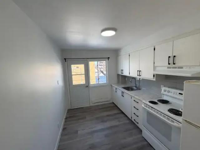 For Rent 1 Bedroom Apartment Longueuil QC DS103569080