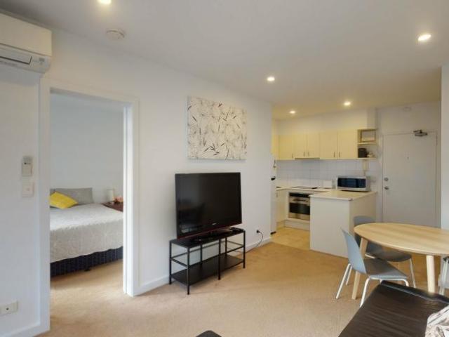 For Rent 1 Bedroom Apartment Parkville VIC DLS104145285