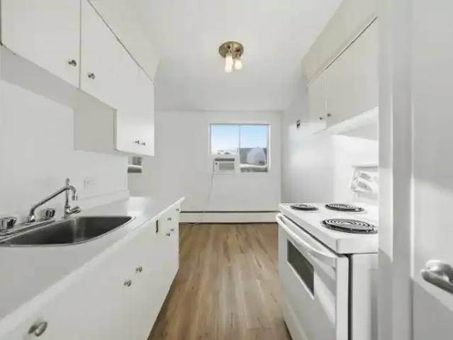 For Rent 1 Bedroom Apartment Regina SK DS103878144