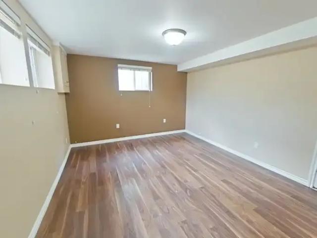 For Rent 1 Bedroom Apartment Red Deer AB DS104638396