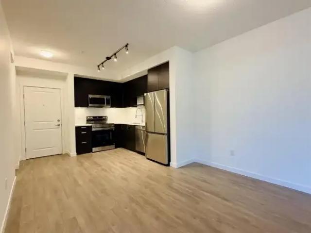 For Rent 1 Bedroom Apartment Surrey BC DS105581062