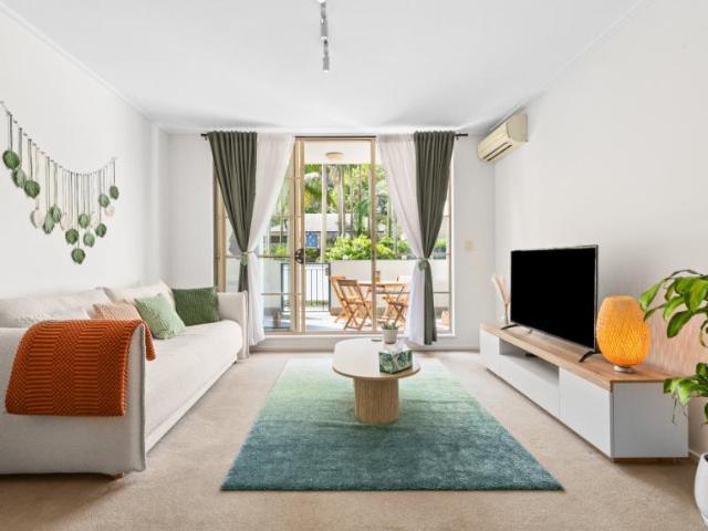 For Rent 1 Bedroom Apartment Sydney Sydney DS98125941