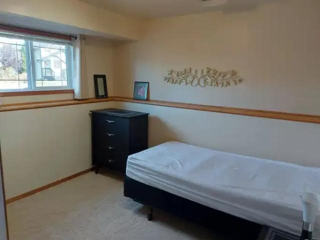 For Rent 1 Bedroom Apartment Sylvan Lake AB DLS105435086