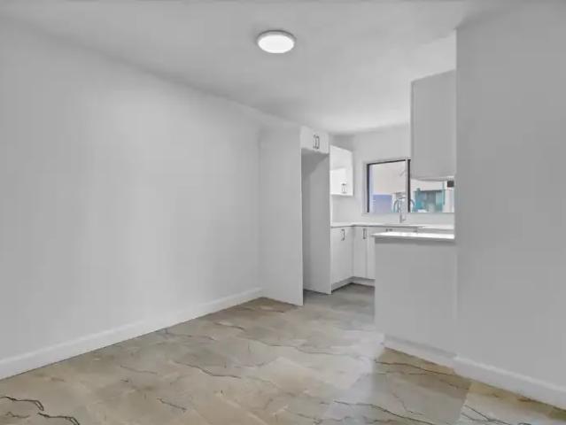 For Rent 1 Bedroom Apartment Saint QC DLS103322357