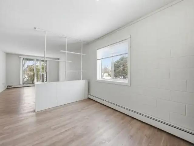 For Rent 1 Bedroom Apartment Saskatoon SK DS105099795