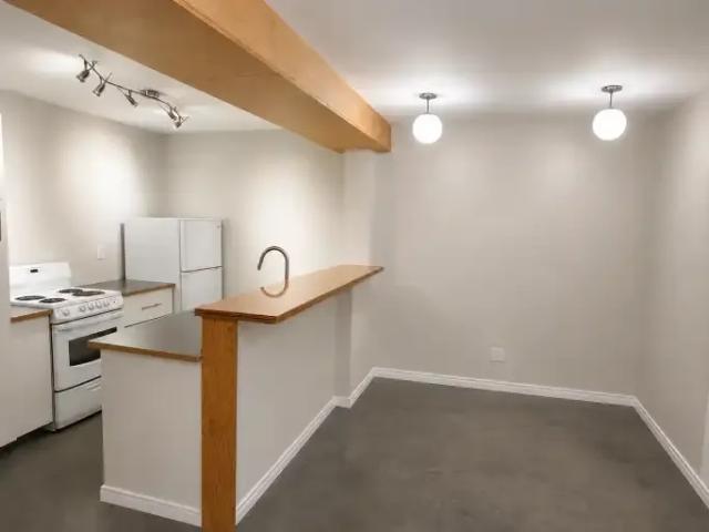For Rent 1 Bedroom Apartment Saskatoon SK DS105269168