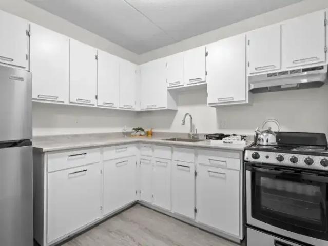For Rent 1 Bedroom Apartment Saskatoon SK DS98096359
