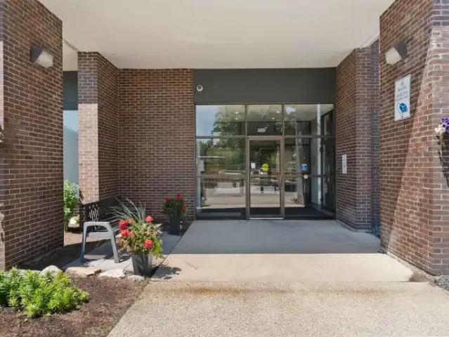 For Rent 1 Bedroom Apartment Tecumseh ON DS104887733