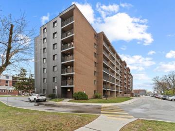 For Rent 1 Bedroom Apartment Tecumseh ON DS102885915