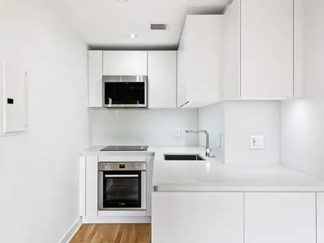 For Rent 1 Bedroom Apartment Toronto ON DS105565162