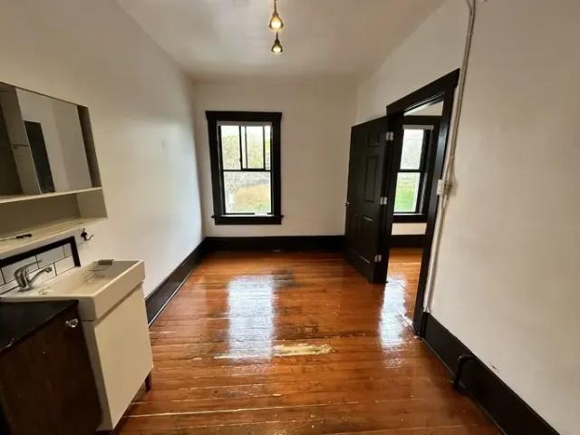 For Rent 1 Bedroom Apartment Vancouver BC DS105504856