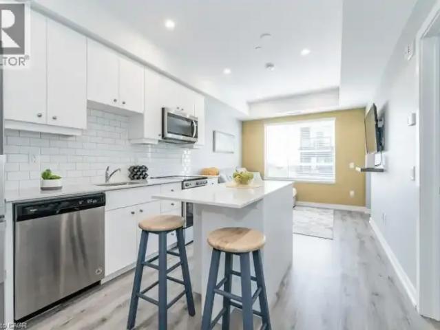 For Rent 1 Bedroom Apartment Waterloo ON DS105486559