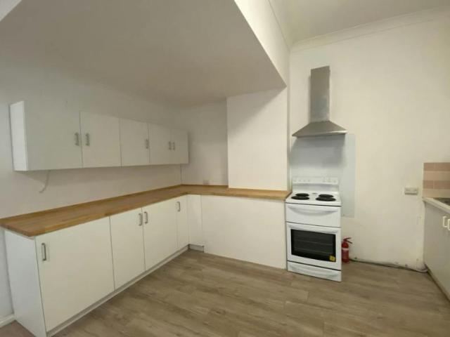 For Rent 1 Bedroom Apartment West Wollongong NSW DS105943299