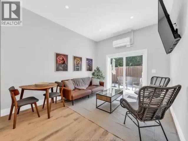 For Rent 1 Bedroom Apartment Windsor ON DS105581056