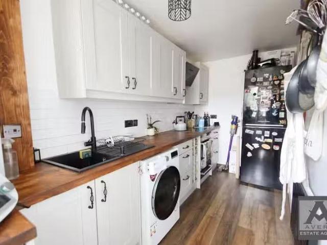 Rental! 1 bedroom flat for rent in 5 Campion Close, BS22